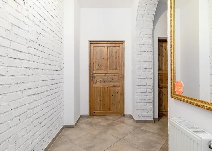 Venti Broniewskiego 1 公寓 索波特